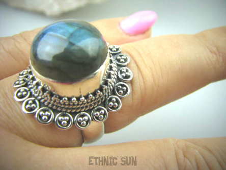 bpe5666 Czarodziejsko Piękny Orientalny Wysoki Pierścień Labradoryt Spektrolit - kamień Zorzy Polarnej r.17 Srebro 925 #