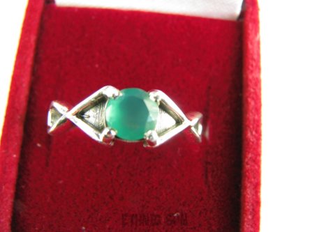 bpee4193 Delikatny śliczny Pierścień Pierścionek OBRĄCZKA  naturalny szlifowany Zielony Onyks r.17 Srebro 925