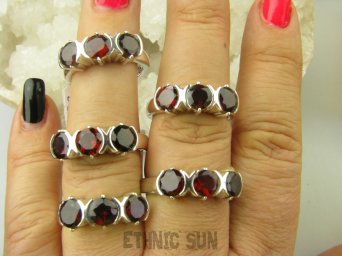 bpee3964 Wyjątkowo piękny elegancki Pierścionek Pierścień obrączka Bordowo-czerwone  Granaty - kamienie namiętności r.16 Granat SREBRO 925 #