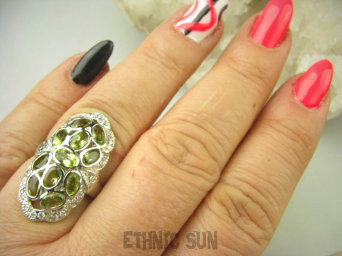 bpee4035 Długi Lśniący Pierścień Pierścionek naturalny Oliwin Perydot, oraz Cyrkonie r.18 SREBRO RODOWANE 925