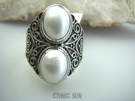 bpee2729 LŚNIĄCY ŚNIEŻNOBIAŁY Piękny Pierścień PERŁY PERŁA hodowlana  r.21 Srebro 925 #