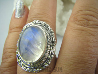 bpe5947 Biżuteria Egzotyczna Chabrowa piękność Pierścień Wielobarwny Kamień Księżycowy r.17 Srebro 925 #