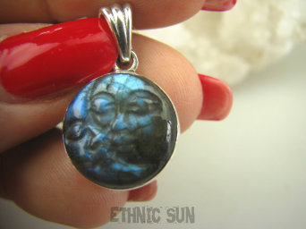 bwe3206 Arcydzieło wykute w labradorycie delikatny Wisior Dwie Twarze - Księżyc i Słońce Labradoryt Spektrolit Kamień Zorzy Polarnej Srebro 925