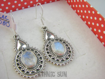 bkee1080 PRZEPIĘKNE Długie i LEKKIE Kolczyki z kamieniem Księżycowym szlifowany Kamień Księżycowy Srebro 925