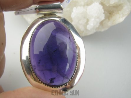 bwe3807 Duży 30 gramów !!!!! Wspaniały aż 5.5cm GRUBY Wisior Zawieszka z Ametystem - kamieniem mądrości w szerokiej lśniącej oprawie AMETYST Srebro 925 #