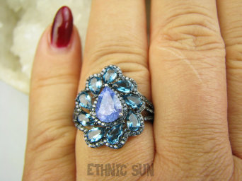 bpee4556 Prawdziwy skarb HRABIANKA Pierścień na wzór starych kolekcji Pierścionek naturalny Indygolit ( Iolit) oraz Cyrkonie r.20 SREBRO RODOWANE 925 #