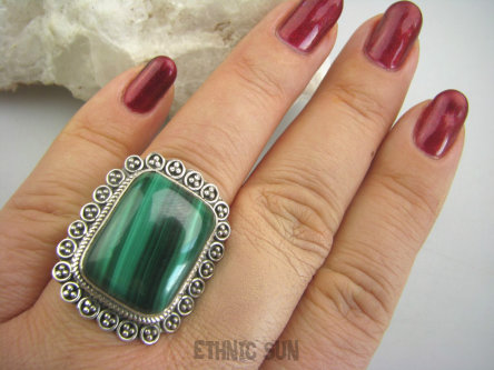 bpe4385 Biżuteria Egzotyczna !!! UWAGA PIĘKNY !!! MALACHIT W ORIENTALNEJ OPRAWIE -  Pierścień MALACHIT - pobudza kreatywność r.18/ r.19 Srebro 925 #