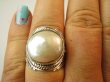 bpee4255 Elegancki Pierścień Pierścionek hodowlana DUŻA opalizująca PERŁA BIWA r.18 Srebro 925 # - 2
