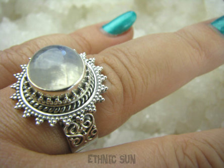 bpe5816 Egzotyczna Piękność - Cudowny Pierścień Przeświecający KAMIEŃ KSIĘŻYCOWY r.20 Srebro 925 #