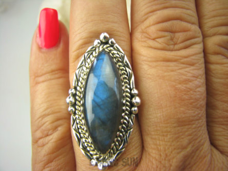 bpe7769 Czarodziejsko Piękny Orientalny Pierścień Niebieski, Granatowy Labradoryt Spektrolit - kamień Zorzy Polarnej r.18 Srebro 925 #