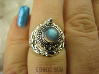 bpe6585 Pięknie Zdobiony Delikatny Sekretnik UNIKAT !!! Otwierany Pierścień na zdjęcia lub marzenia Labradoryt Spektrolit r.16 Srebro 925