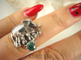 bpee4174 Amulet na szczęście z kamieniem Miłości szmaragdem Pierścień Pierścionek SŁOŃ Słonie  Szmaragd Indyjski Szmaragdy r.14 Srebro 925