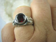 bpee2933 Niezwykła obrączka Wysoki Lśniący Pierścień z granatem Granaty - kamienie namiętności r.18 Srebro 925 - 5