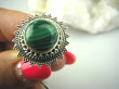 bpe6295 Biżuteria Egzotyczna !!! PIĘKNY PIERŚCIEŃ ZIELONY MALACHIT  r.16 Srebro 925 # - 7