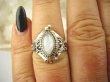 bpe8579 Bogato Zdobiony Delikatny Sekretnik Otwierany Pierścionek Pierścień na marzenia Kamień Księżycowy r.14/ r.15 Srebro 925 - 4