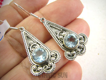 bkee1052 Egzotyczne Uwodzicielki Długie LEKKIE Kolczyki Błękitny Blue Topaz - kamień młodości Srebro 925