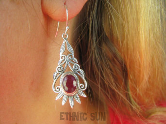 bkee907 Długie 4.8 cm, Lekkie, Ażurowe Drapieżne Kolczyki Różowy Rubin Indyjski, Rubiny Srebro 925