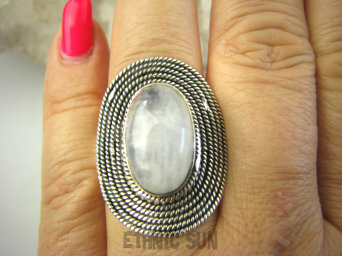 bpe6986 Okręgi Egzotyczny Duży Pierścień Biały Kamień Księżycowy w obręczach r.15 Srebro 925 #