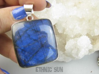 bwe3885 FANTATYCZNY Cudny Grubas !!kawał kamienia 39 gramów! GRANATOWY PROSTOKĄT mocno sie mieniący Wisior Zawieszka LABRADORYT Spektrolit SREBRO 925 # kamień zorzy polarnej 