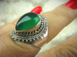 bpe6208 BIŻUTERIA EGZOTYCZNA !!! Przepiękny Delikatny Pierścień Zielony ONYKS - regeneruje SERCE, EGZEMY, PAMIĘĆ r.18/ r.19 Srebro 925 - 7