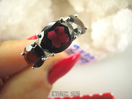 bpee4116 NAJWYŻSZA Klasa kamienia Piękny elegancki Pierścionek Pierścień Bordowo-czerwone DUŻE  Granaty - kamienie namiętności r.13 Granat SREBRO 925 #