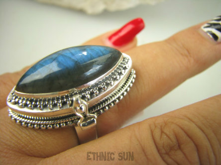 bpe8077 Piękny Duży Sekretnik Pierścień na Zdjęcia lub Marzenia Labradoryt Spektrolit - kamień Zorzy Polarnej r.16 Srebro 925 #