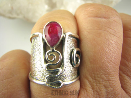 bpee4209 PIĘKNY GORSET niespotykany wzór ciekawy Regulowany PIERŚCIEŃ Pierścionek Rubin Indyjski Rubiny szeroka obrączka r.13, r.14, r.15, r.16 Srebro 925 #