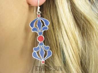 bke1234 Symbol niezniszczalności -VAJRA= Wadżra , Dorje ,OCZYSZCZAJĄCY energię DŁUGIE 6.2 cm I Lekkie Kolczyki inkrustowany LAPIS LAZULI KORAL Srebro 925 Nepal