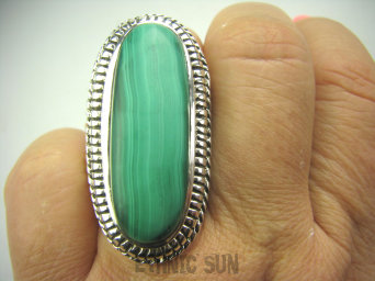bpe4220 DUŻY ROZMIAR Kojący I DŁUGI 4,3 cm !! 24 gramy ORIENTALNY Cudo Pierścień z naturalnym malachitem MALACHIT r.23 / r.24  Srebro 925 #
