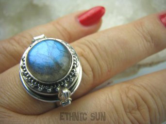 bpe5388 MAX BLASK Biżuteria Orientalna Piękny Sekretnik Otwierany Pierścień na zdjęcia Labradoryt Spektrolit - kamień Zorzy Polarnej r.19 Srebro 925 #