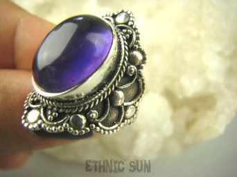 bpe6378 BIŻUTERIA ORIENTALNA !!!  Piękny Pierścień z Ametystem Ametyst - kamień mądrości r.14/ r.15 Srebro 925 #