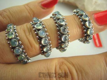 bpe3596 Biżuteria Orientalna !!! Śliczna i Wygodna Obrączka Pierścień Chalcedon - kamień wspomagający leczenie tarczycy, czakra gardła r.20/ r.21 Srebro 925