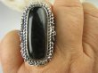 bpe6637 CUDO  RARYTAS NASZ PROJEKT  !!! Duży Masywny 29 G !!! PIERŚCIEŃ czarny OBSYDIAN z delikatną złota poświatą   z Meksyku  r.22/ r.23 Srebro 925 # - 3