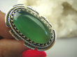 bpe7837 PIĘKNY OKAZ !!!  Duży i śliczny Pierścień Zielony ONYKS regeneruje SERCE, EGZEMY, PAMIĘĆ r.18 Srebro 925 # - 8