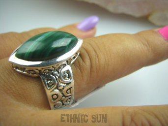 bpe4979 CUDOWNA MARKIZA - POSZUKIWANY OKAZ JUBILERSKI Pierścień naturalny Malachit - pobudza kreatywność r.23 zdobiona cudna obrączka Srebro 925 #