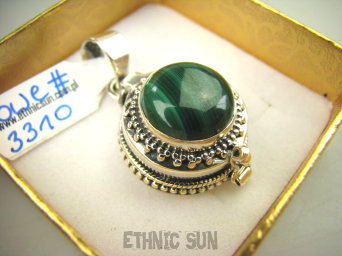 bwe3310 Piękny Delikatny Sekretnik Na Zdjęcia FOTO lub Marzenia otwierany Wisior Zawieszka Zielony MALACHIT Srebro 925 #