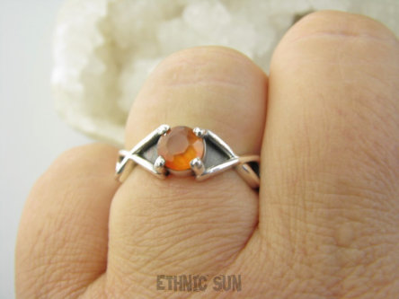 bpee4420 Delikatny śliczny Pierścień Pierścionek OBRĄCZKA naturalny szlifowany Karneol r.17 Srebro 925