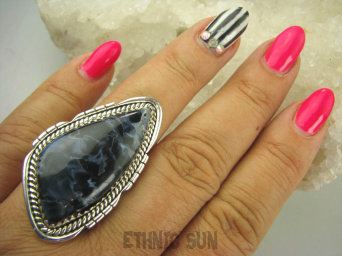 bpe6274 CUDNY mieniący się Długi 4,4 cm Pierścień Iskrzący KAMIEŃ BURZY Czarny Niebieski Pietersyt z Namibii - RZADKOŚĆ r.19 Srebro 925 #