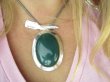 bwe3802 Niesamowity LŚNIACY olbrzym 6,7cm/ 4,4cm  OKAZ 33 g !!! Wisior Zawieszka ZIELONY ONYKS - regeneruje SERCE, EGZEMY, PAMIĘĆ Srebro 925 # - 2