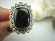 bpe5034 PIĘKNY OKAZ !!!  Duży i śliczny Pierścień z onyksem czarny ONYKS regeneruje SERCE, EGZEMY, PAMIĘĆ r.16 Srebro 925 # - 9