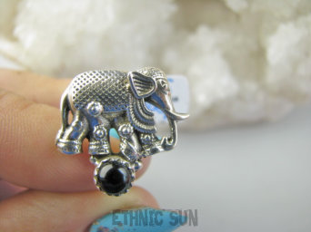 bpe9378 Przepiękny MAŁY ROZMIAR  Delikatny Pierścień Pierścionek SŁOŃ na szczęście Czarny Onyks r.12 Srebro 925 #