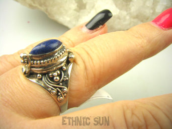 bpe8597 Pięknie Zdobiony Delikatny Sekretnik Otwierany Pierścień Pierścionek na zdjęcia lub marzenia Granatowy Lapis Lazuli r.17 Srebro 925