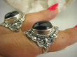 bpe6229 Śliczny DUŻY zdobiony Pierścień Czarny ONYKS regeneruje SERCE, EGZEMY, PAMIĘĆ r.17/ r.18 Srebro 925 # - 6