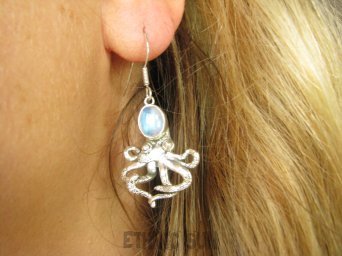 bke1198 Figlarne i przepiękne Ośmiorniczki cudowne kolczyki Ośmiornica - symbolizuje kreatywność, Kamień Księżycowy SREBRO 925