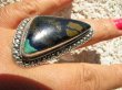 bpe7760 Niezwykły Dotyk Natury Wielobarwny CUD NATURY 4,8cm DUŻY 19g Okaz Pierścień naturalna CHRYZOKOLA I AZURYT r.18 Srebro 925 # - 3
