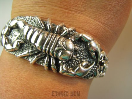 bb3787 Masywna 45 g DUŻA Bangla Otwarta Bransoleta UNISEX męska lub damska  SKARBY PUSTYNI !!!! Znak Zodiaku - Skorpion symbol Namiętności i siły charakteru , decyzyjności Bransoletka SKORPIONY cała ze Srebra Srebro 925 #