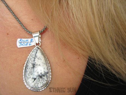 bwe3086 Śnieżne Cudo 5.7 cm !! ZIMOWY KRAJOBRAZ *CUD NATURY* Wspaniały Bossssko Piękny Wisior AGAT Dendrytowy kamień obfitości Srebro 925 #