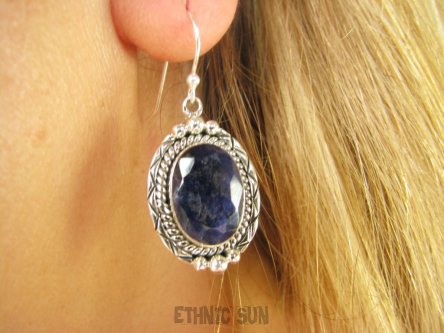 bkee1107 Piękne Egzotyczne Kolczyki DUŻE OKAZY Szafir Indyjski - WIERNOŚĆ związkach , Stres, choroby oczu ciśnienie Szafiry Srebro 925