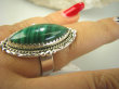bpe7952 Biżuteria Egzotyczna !!! Cudowny MALACHIT W ORIENTALNEJ OPRAWIE -  Pierścień MALACHIT - pobudza kreatywność r.17/ r.18 Srebro 925 # - 7