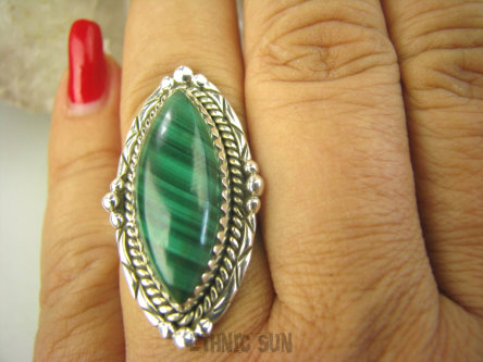 bpe7952 Biżuteria Egzotyczna !!! Cudowny MALACHIT W ORIENTALNEJ OPRAWIE -  Pierścień MALACHIT - pobudza kreatywność r.17/ r.18 Srebro 925 #